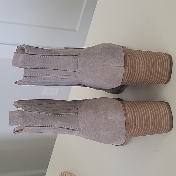 MARC FISHER LTD | OMMIE POINTED TOE BOOTIE IN LIGHT NATURAL - Picture 2 of 7